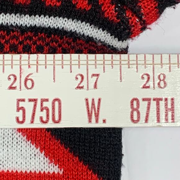 Chicago Blackhawks Sweater Men's XXL Red Ugly Christmas Pullover Crew Neck READ - Picture 7 of 10